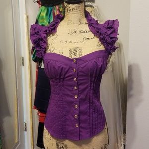 Pin-up style capped sleeve shirt